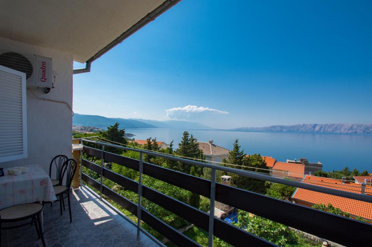Apartment Pemper Novi Vinodolski Exterior foto